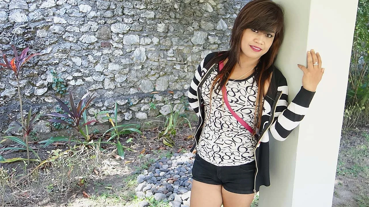 Super Horny Indo MILF Shows Her Tricks - Asian Sex Diary - 39895