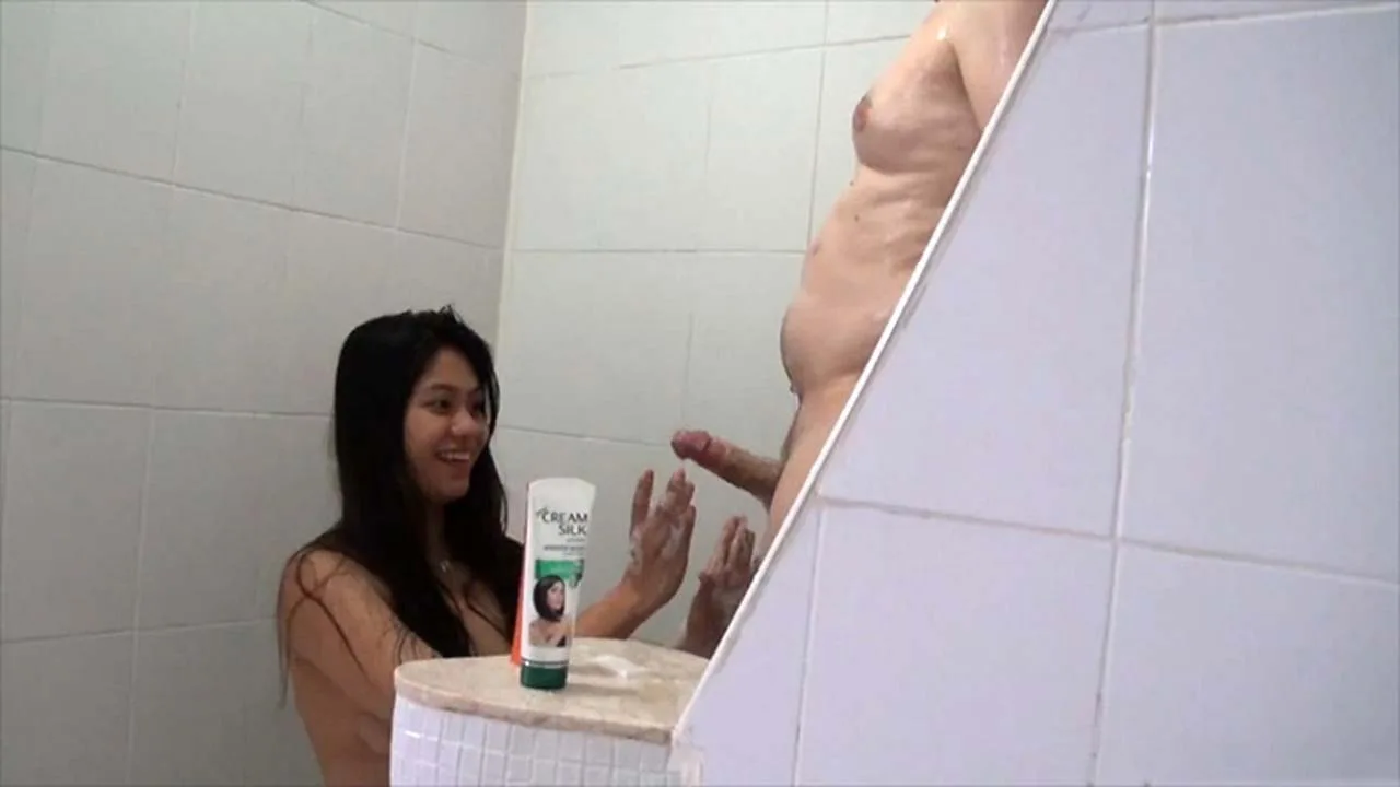 Blowjobs In Shower After Wanchai Visit - Asian Sex Diary - 41633